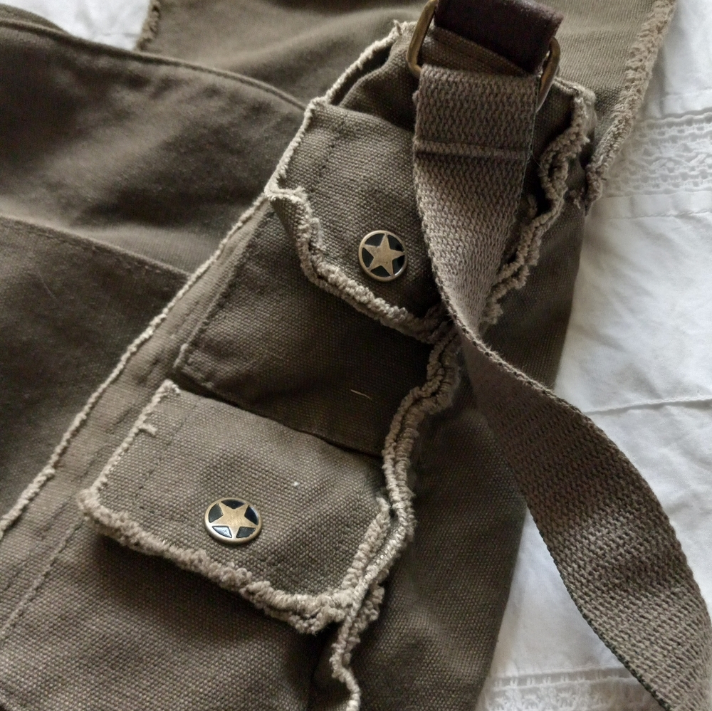 Fashion Express Military Style Bag - Picture 5 of 5
